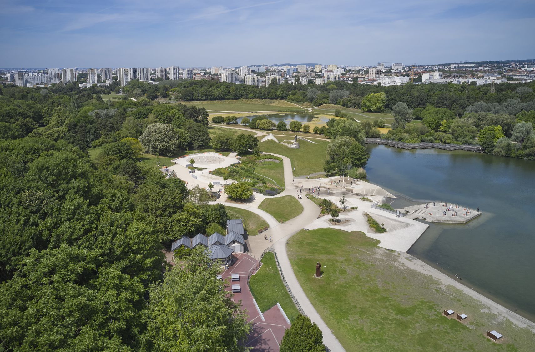 Parc Georges-Valbon à La Courneuve (93120) — intervention Stop-Punaises